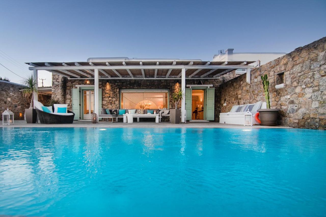 Mando Pool Villas W Sea Views - Five Bedrooms Super Paradise Beach  Exterior photo