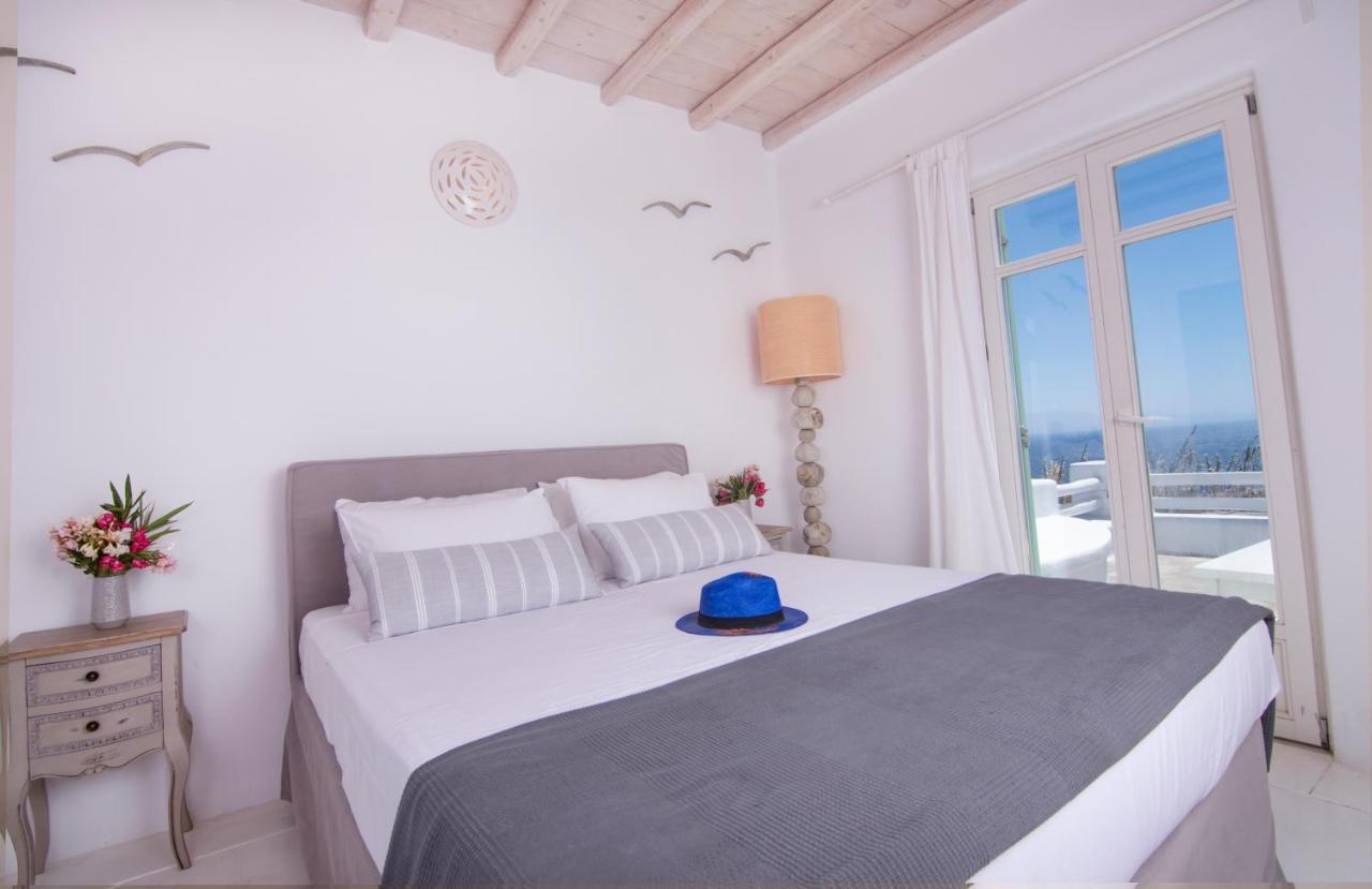 Mando Pool Villas W Sea Views - Five Bedrooms Super Paradise Beach  Exterior photo