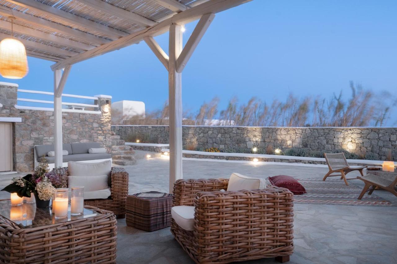 Mando Pool Villas W Sea Views - Five Bedrooms Super Paradise Beach  Exterior photo