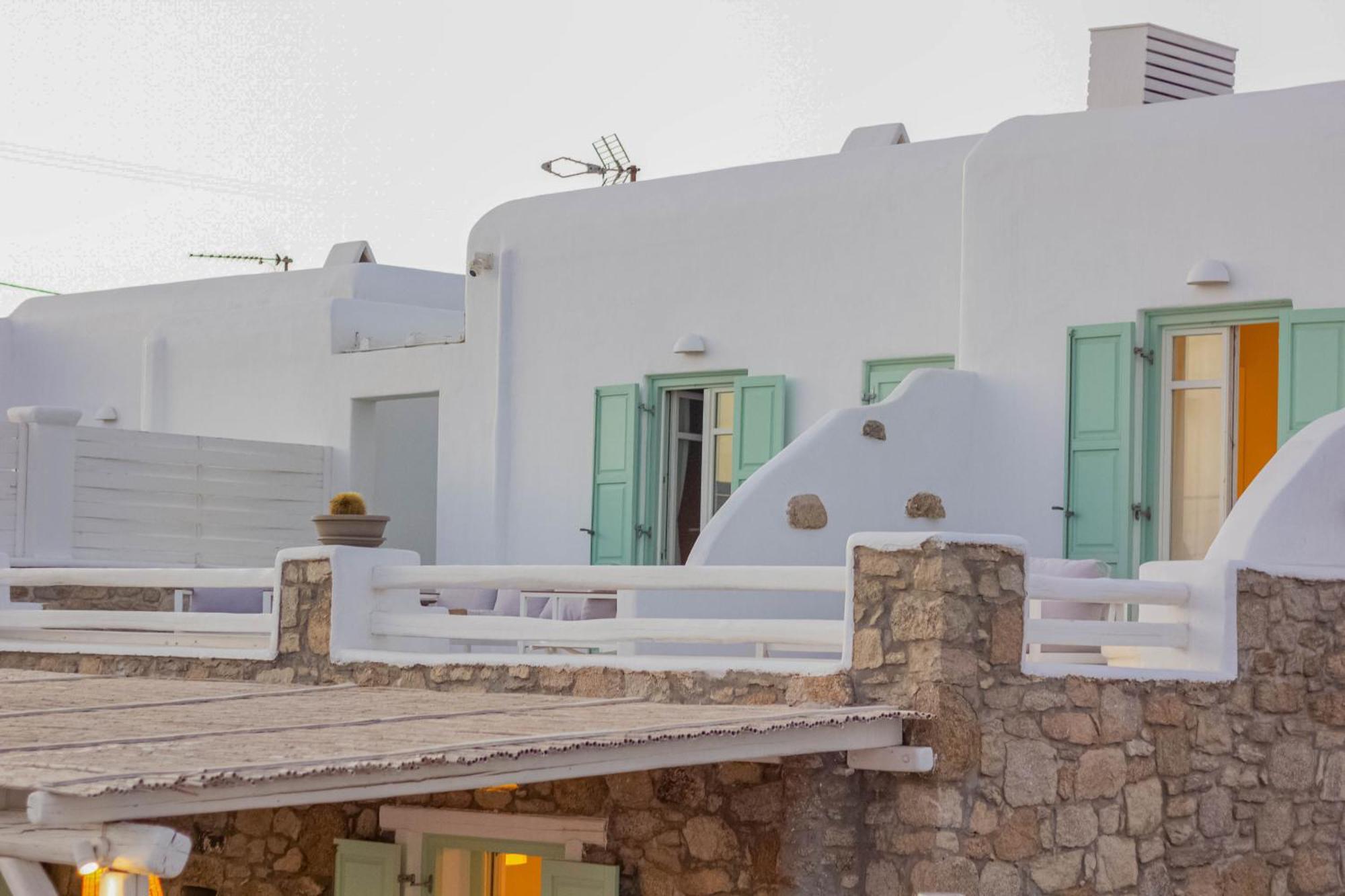 Mando Pool Villas W Sea Views - Five Bedrooms Super Paradise Beach  Exterior photo
