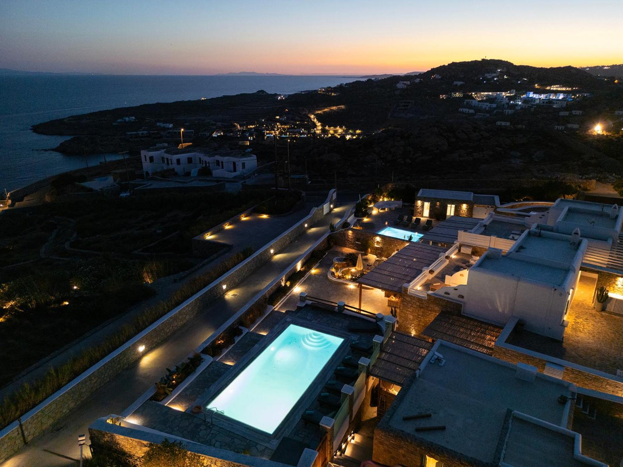 Mando Pool Villas W Sea Views - Five Bedrooms Super Paradise Beach  Exterior photo