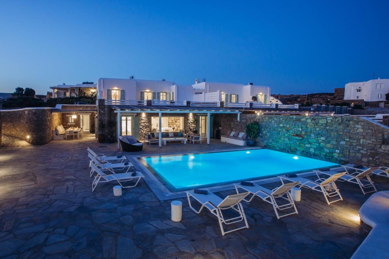 Mando Pool Villas W Sea Views - Five Bedrooms Super Paradise Beach  Exterior photo